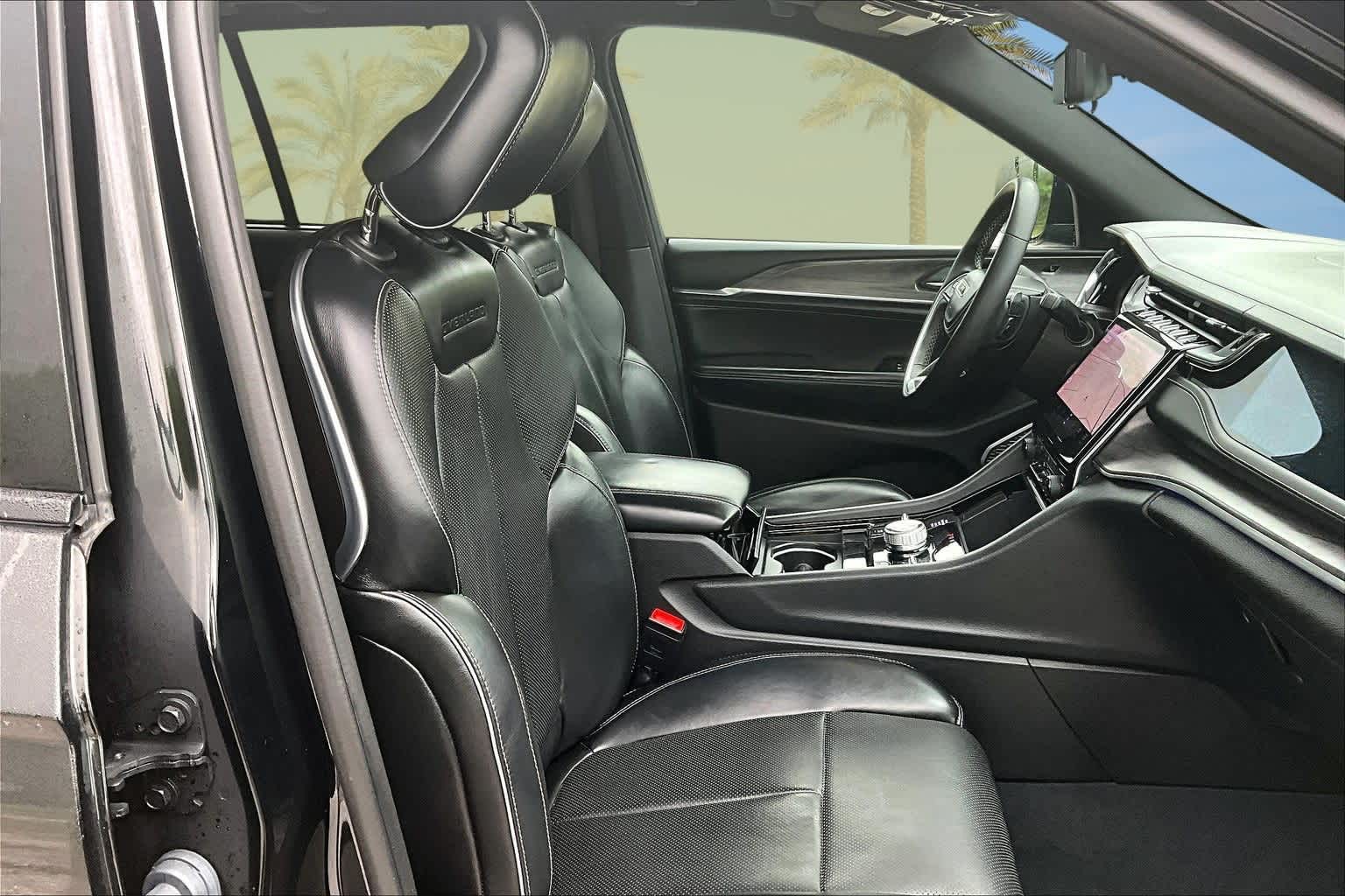 Thumbnail: 2023 Jeep Grand Cherokee - 13