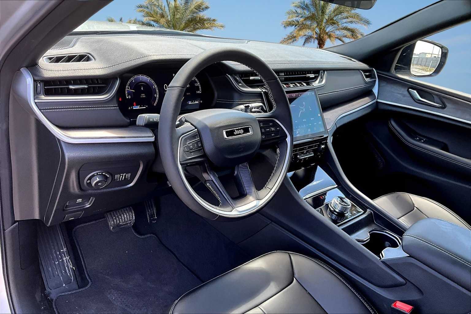 Thumbnail: 2025 Jeep Grand Cherokee - 2