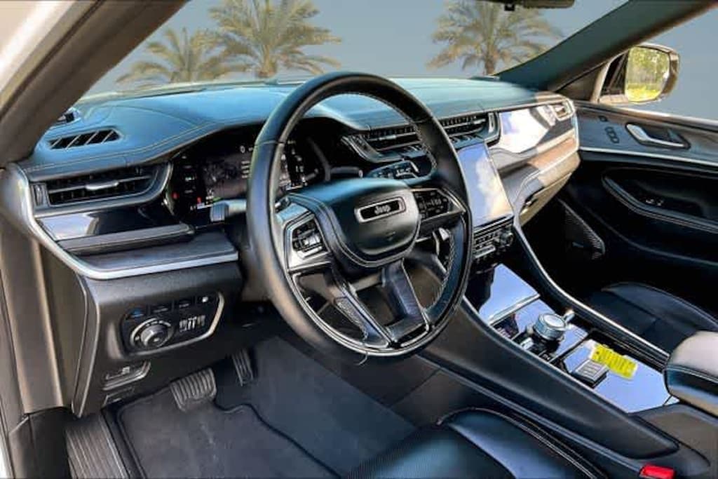 Used 2023 Jeep Grand Cherokee 4xe Overland SUV