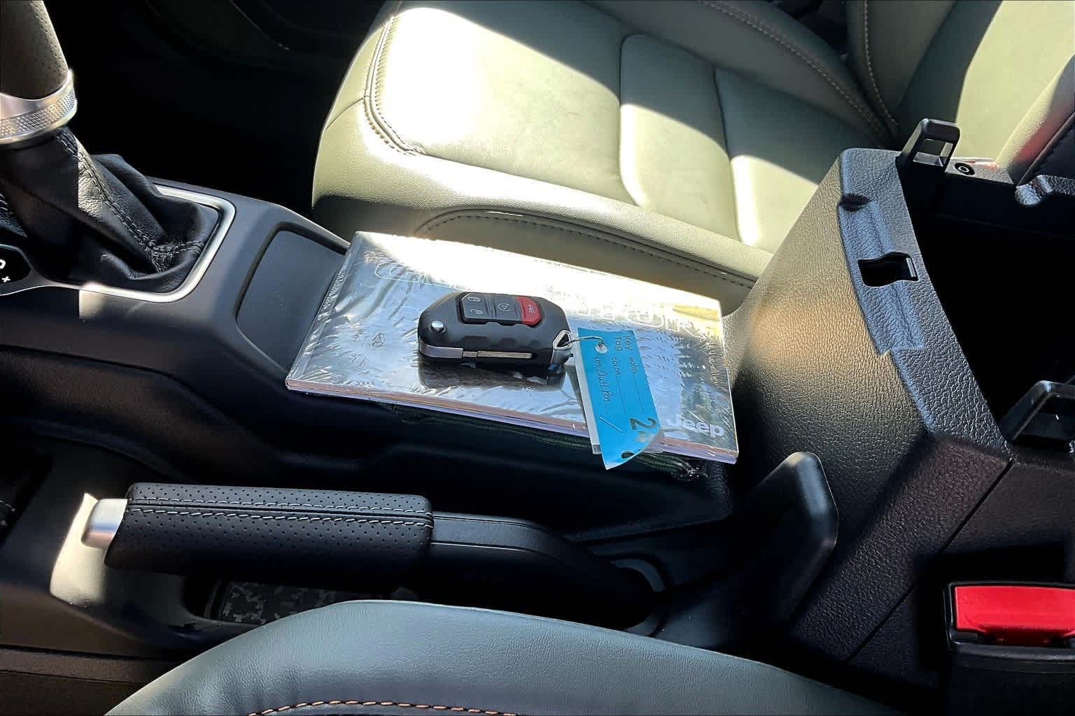 Thumbnail: 2025 Jeep Gladiator - 20