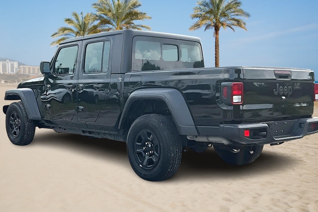 Used 2024 Jeep Gladiator Sport Truck Crew Cab