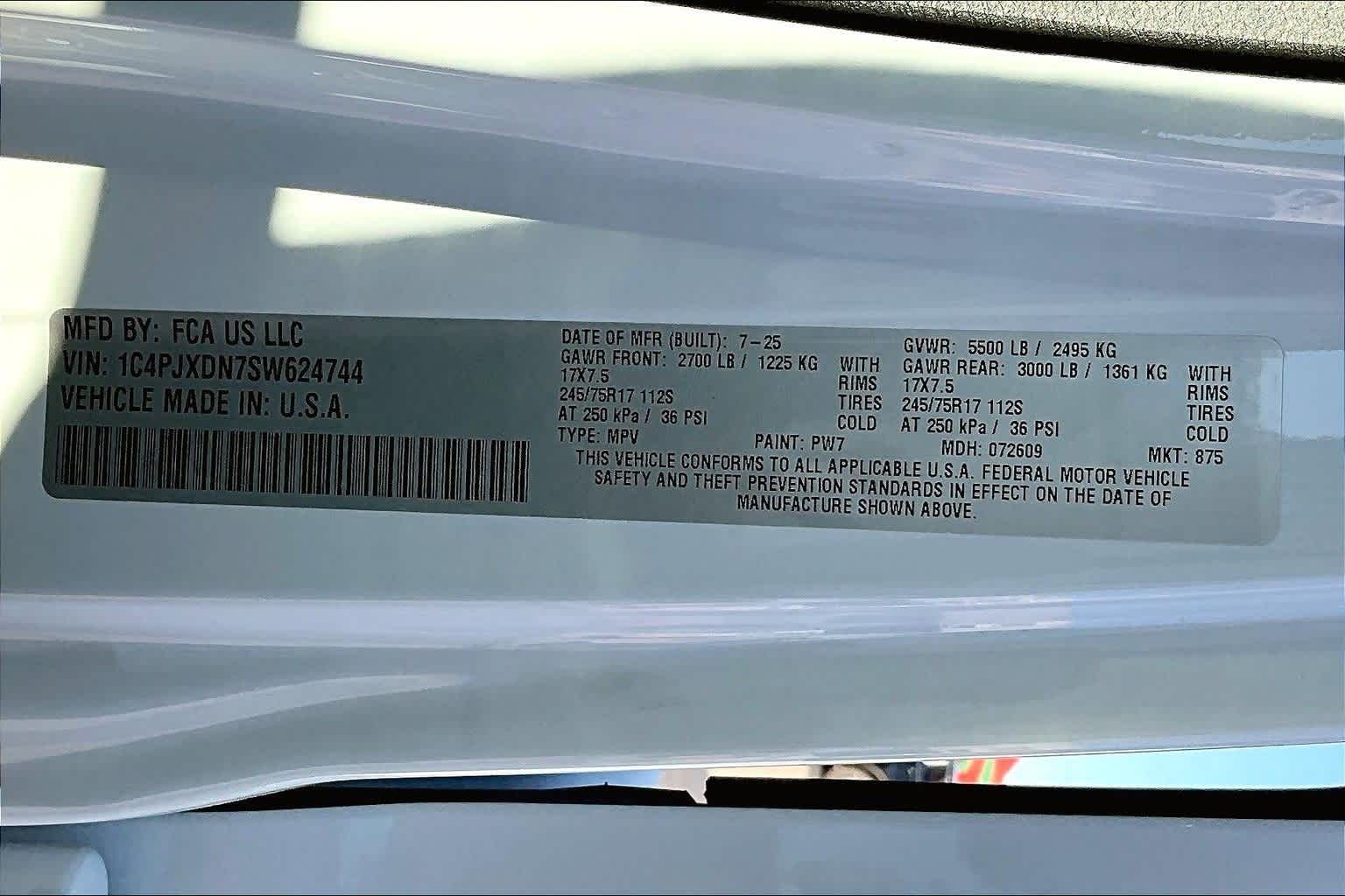 Thumbnail: 2018 Jeep Wrangler - 21