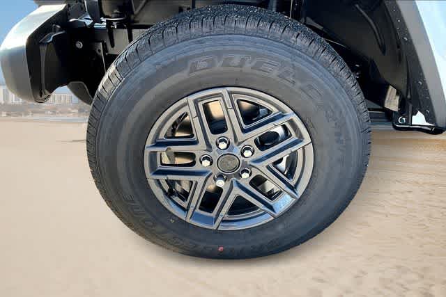 Thumbnail: 2025 Jeep Gladiator - 7