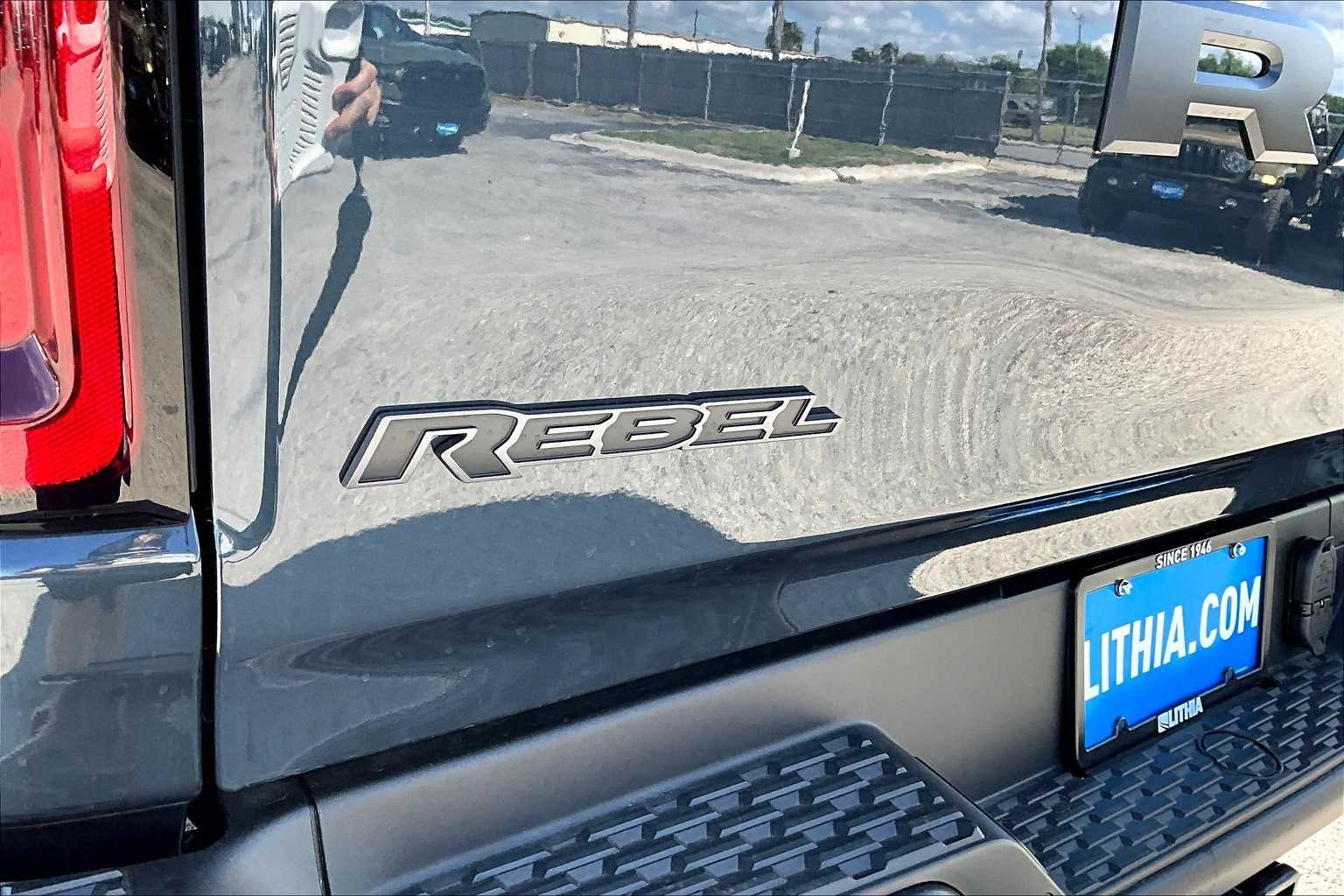 Thumbnail: 2026 RAM 1500 - 7