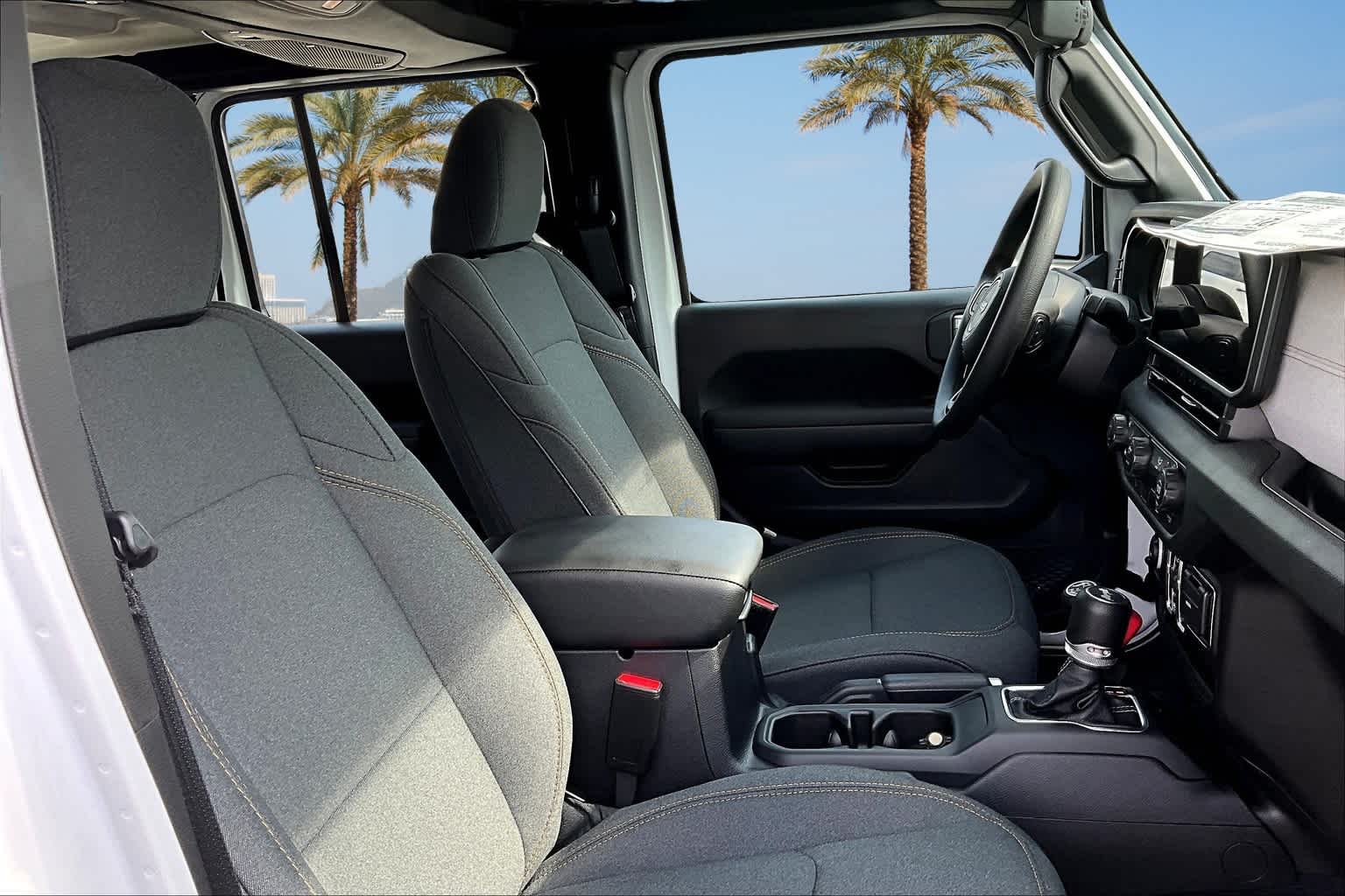 Thumbnail: 2025 Jeep Wrangler - 13