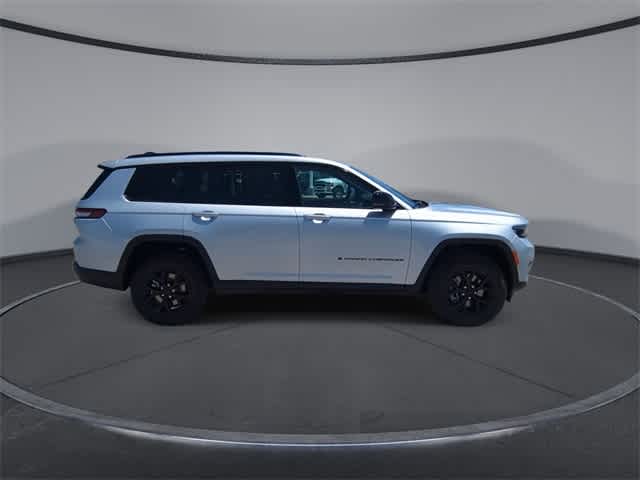 Thumbnail: 2025 Jeep Grand Cherokee - 9