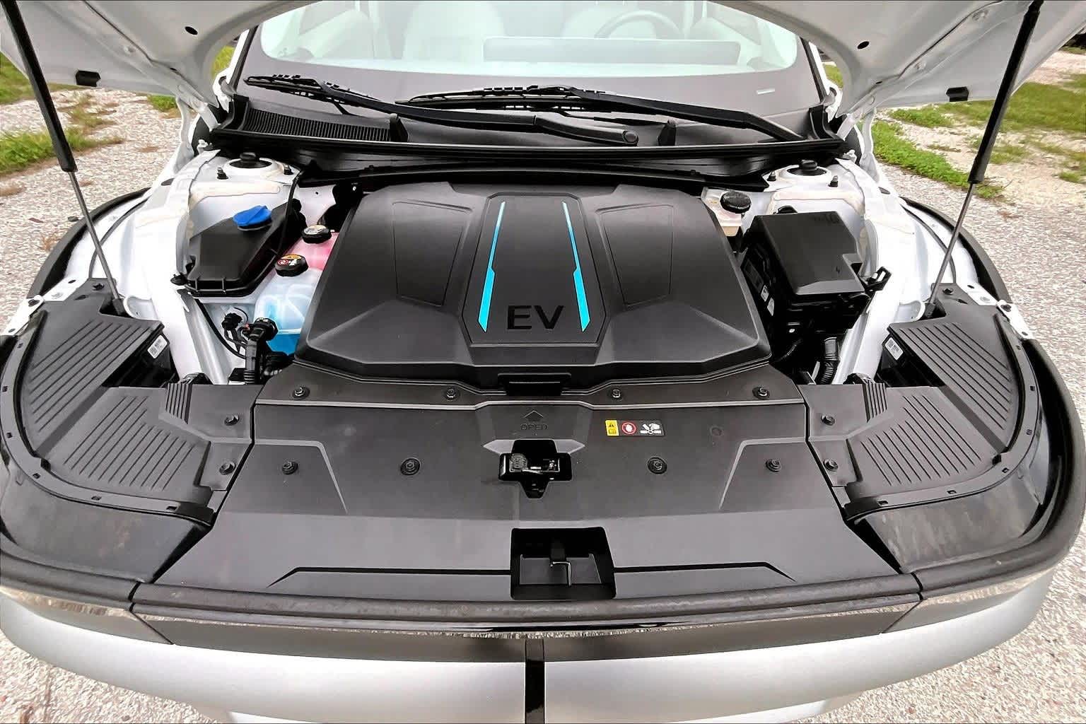 Thumbnail: 2023 Hyundai Ioniq 5 - 8