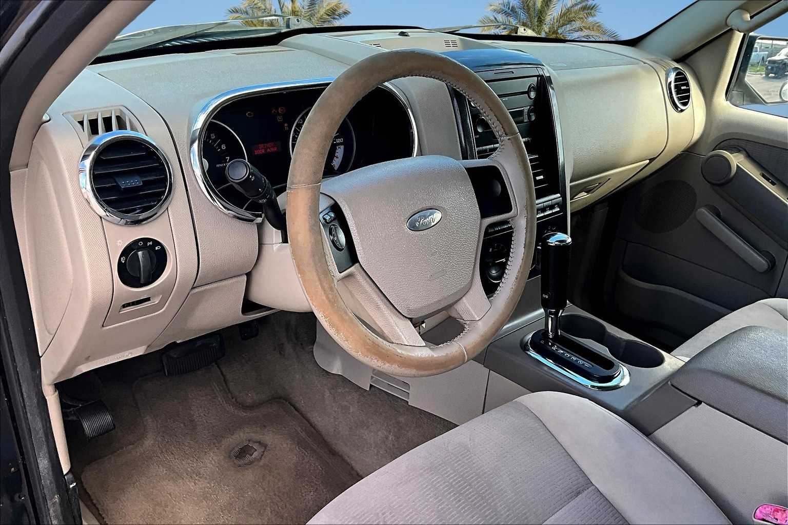 Used 2008 Ford Expedition XLT with VIN 1FMFU15528LA83428 for sale in Corpus Christi, TX