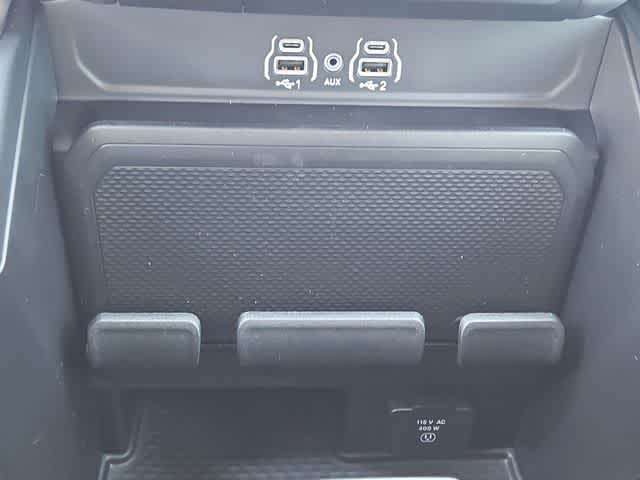 Thumbnail: 2025 RAM 1500 - 31