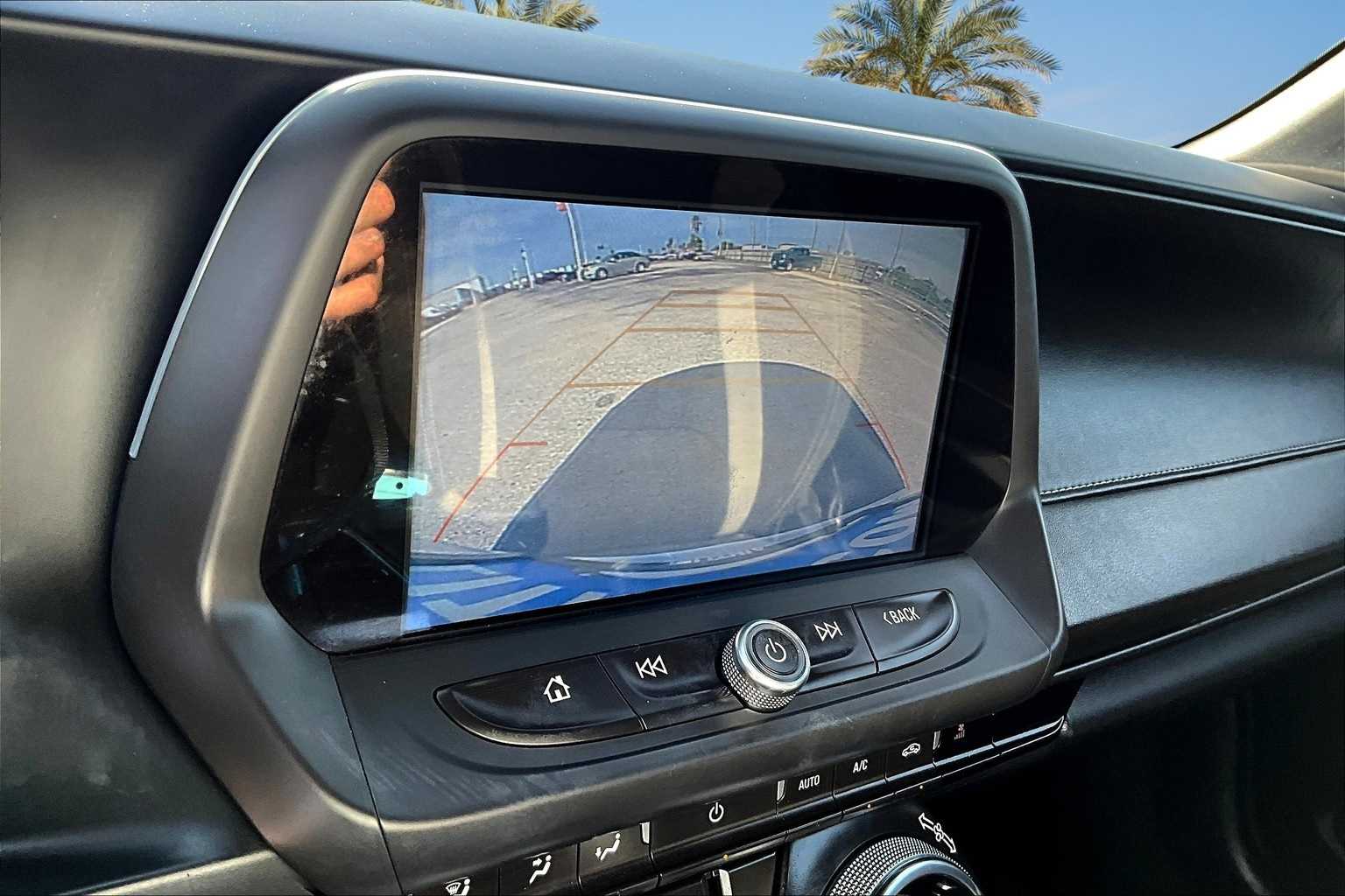 Thumbnail: 2018 Chevrolet Camaro - 23