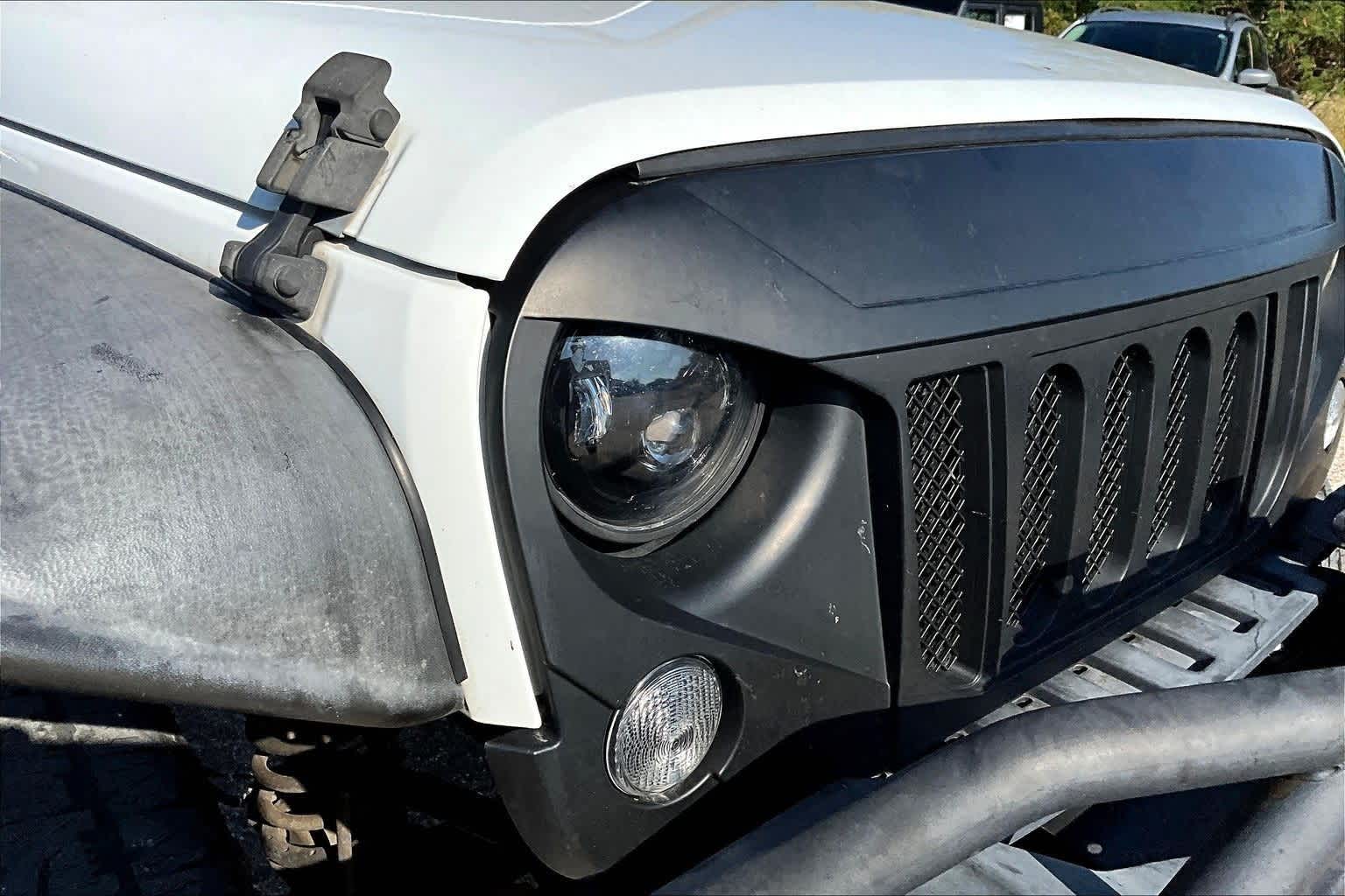 Thumbnail: 2018 Jeep Wrangler - 27