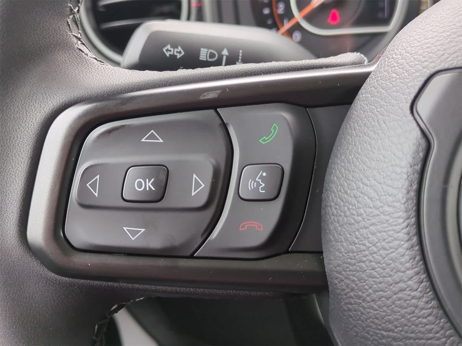 Thumbnail: 2025 Jeep Gladiator - 24