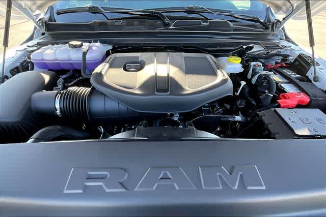 Thumbnail: 2026 RAM 1500 - 9