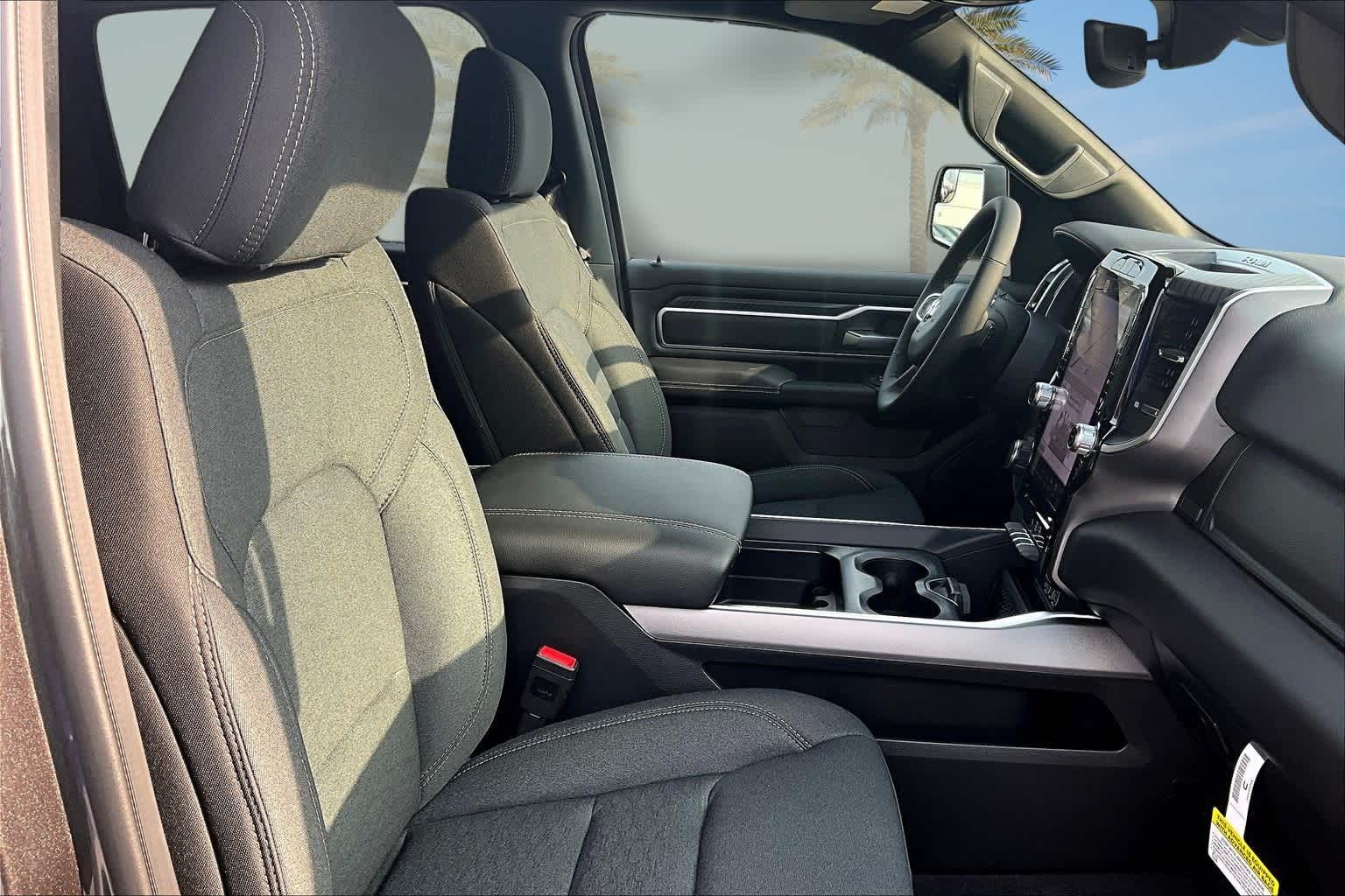 Thumbnail: 2026 RAM 1500 - 14