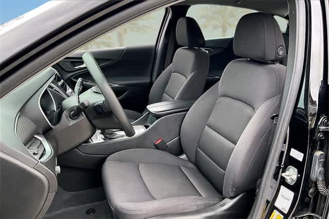 Thumbnail: 2024 Chevrolet Malibu - 10