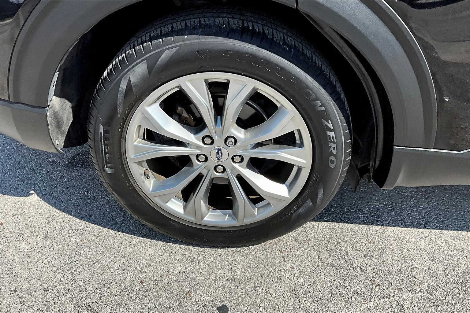 Thumbnail: 2023 Ford Explorer - 33
