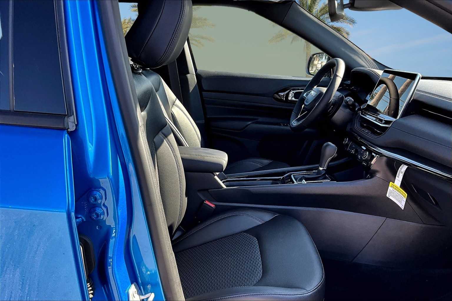 Thumbnail: 2026 Jeep Compass - 14