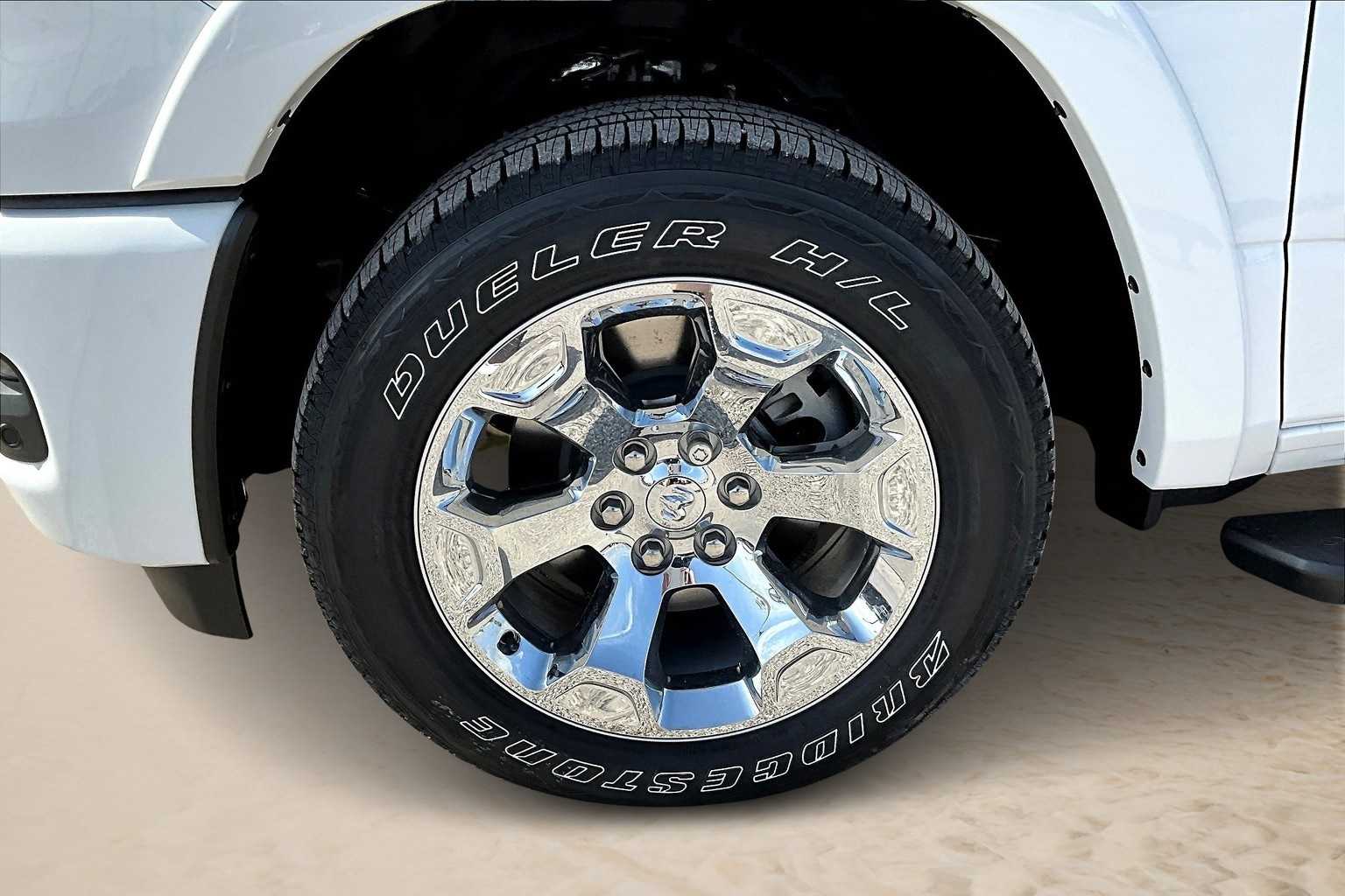 Thumbnail: 2026 RAM 1500 - 8