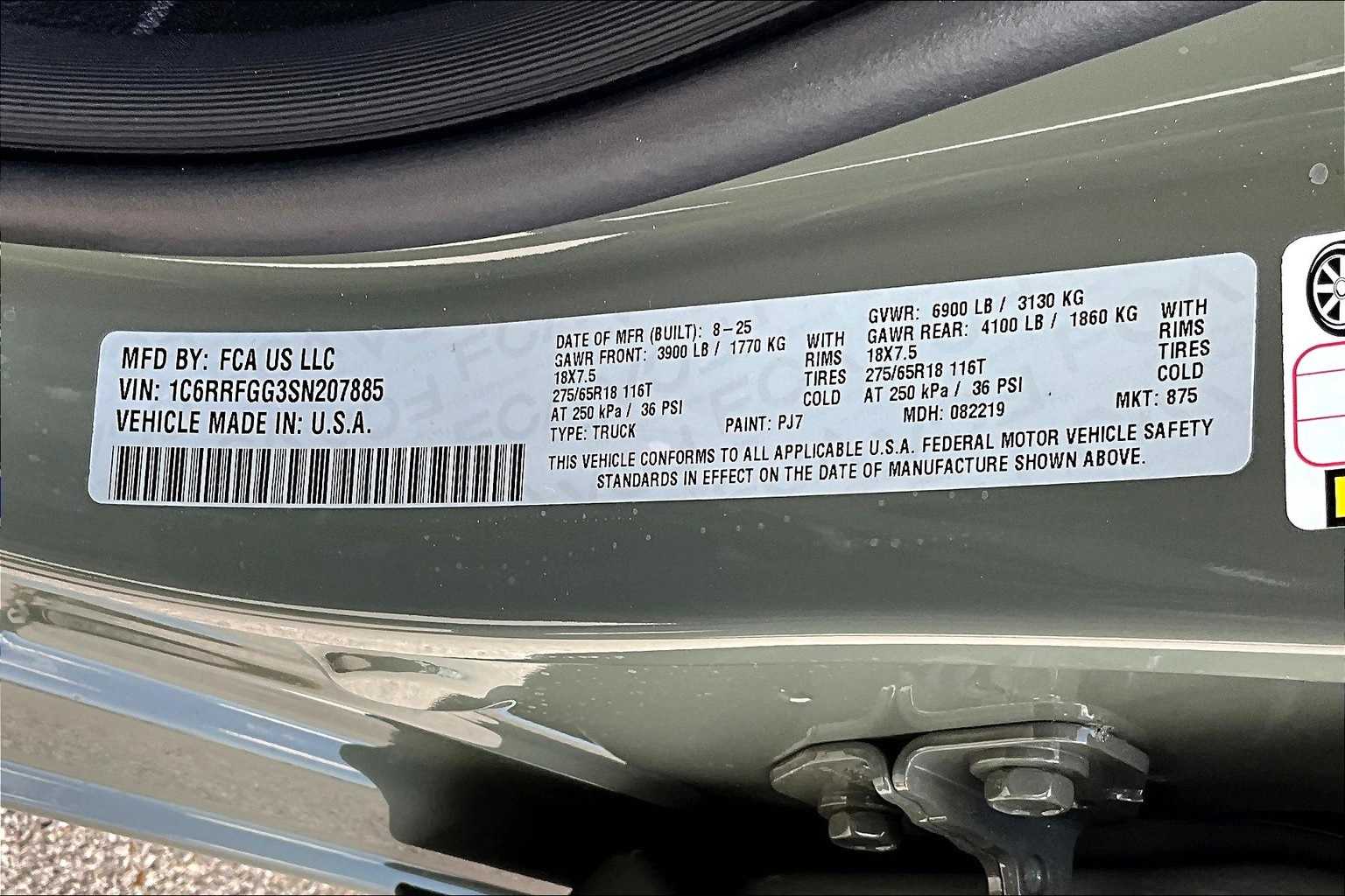 Thumbnail: 2025 RAM 1500 - 21