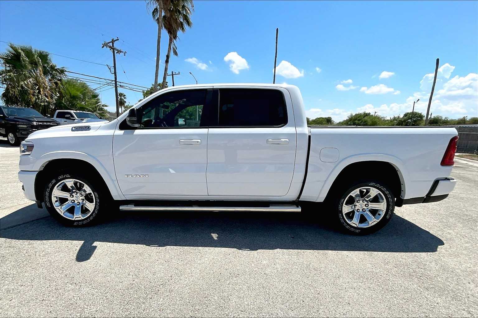 New 2026 Ram 1500 LONE STAR CREW CAB 4X4 5'7 BOX Pickup