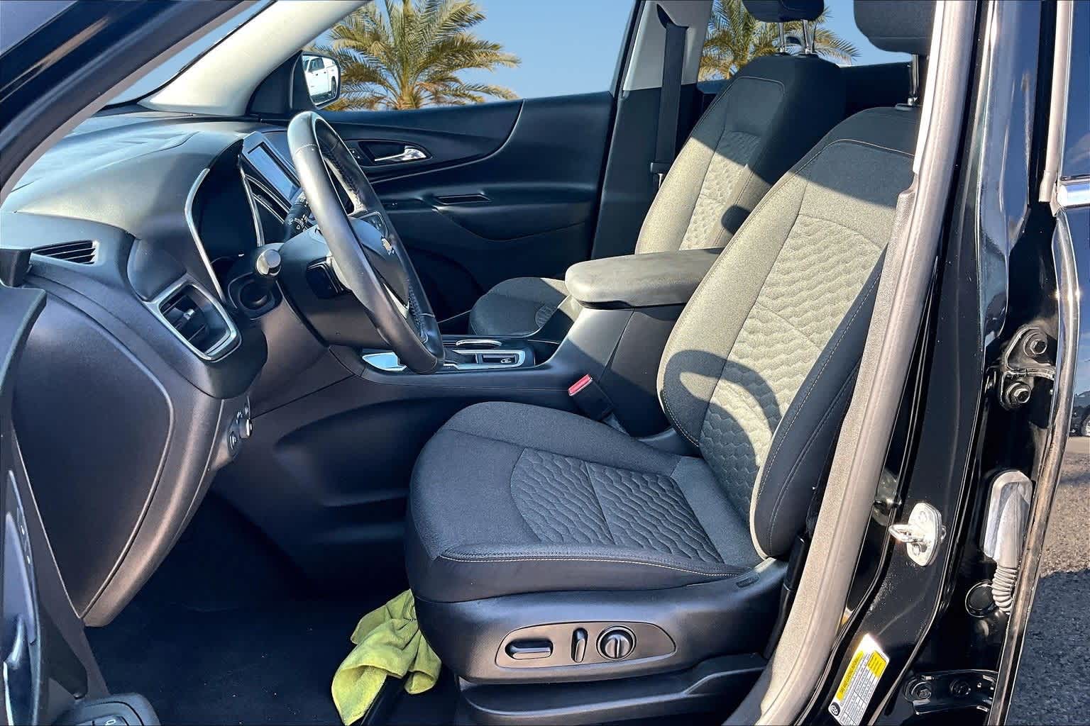 Thumbnail: 2020 Chevrolet Equinox - 10