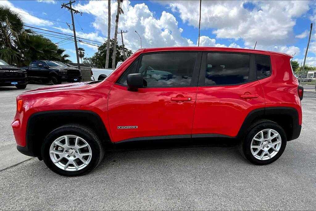Used 2023 Jeep Renegade Latitude SUV