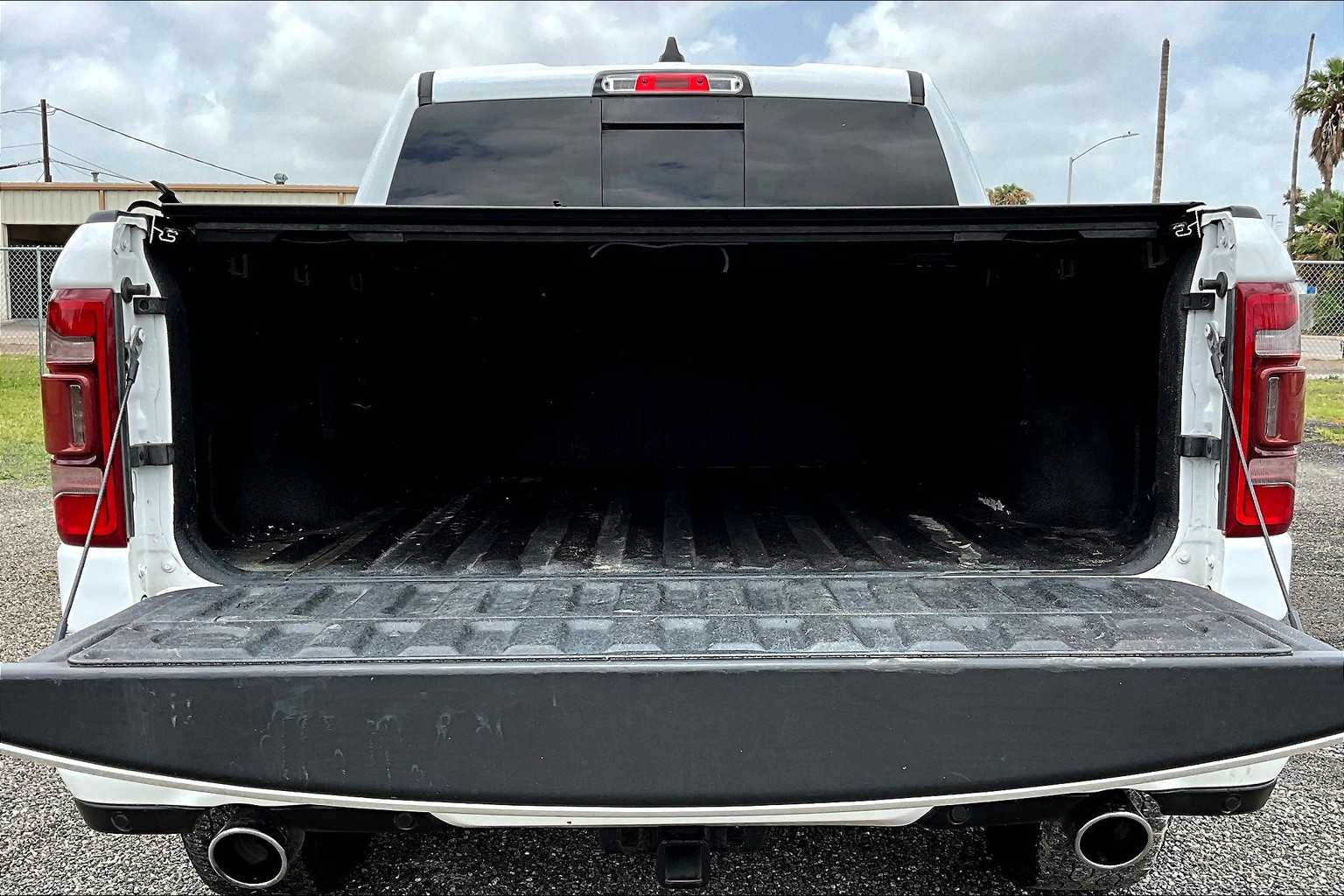 2021 RAM 1500 Laramie 19
