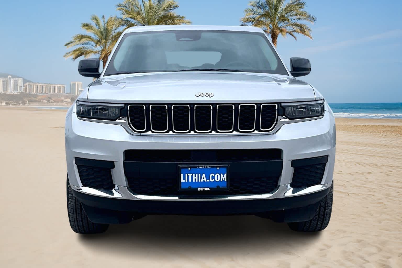 Thumbnail: 2023 Jeep Grand Cherokee - 6