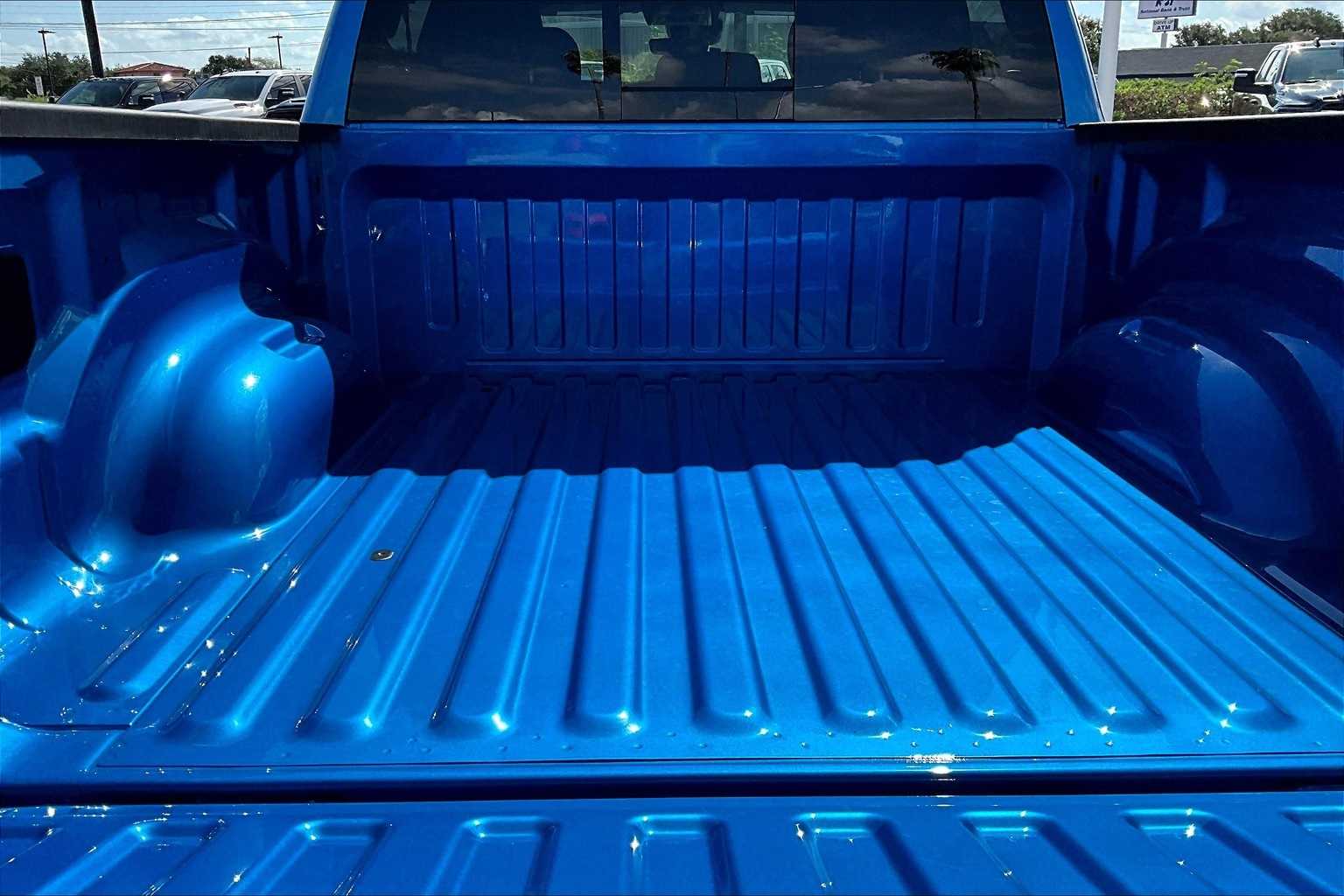 Thumbnail: 2025 RAM 1500 - 18