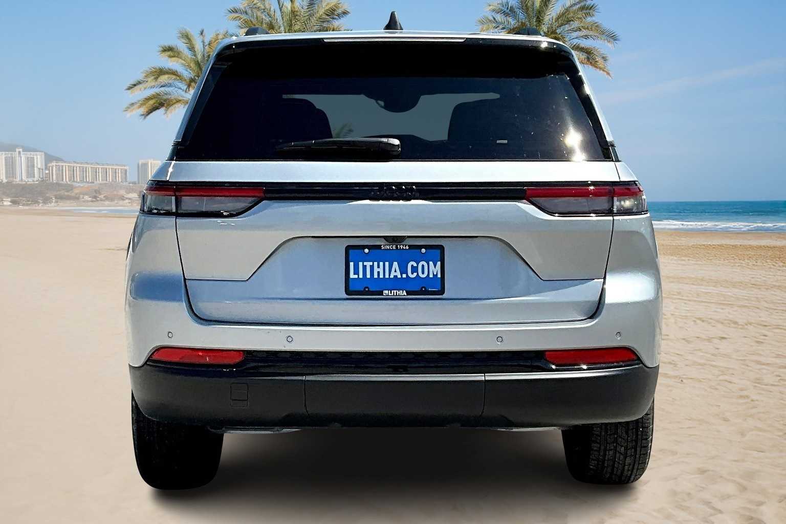 Thumbnail: 2025 Jeep Grand Cherokee - 5