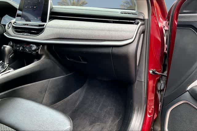 Thumbnail: 2022 Jeep Compass - 23