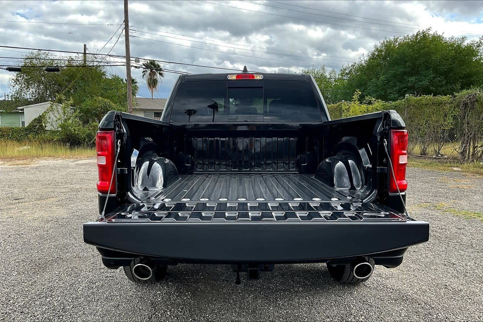 Thumbnail: 2026 RAM 1500 - 19