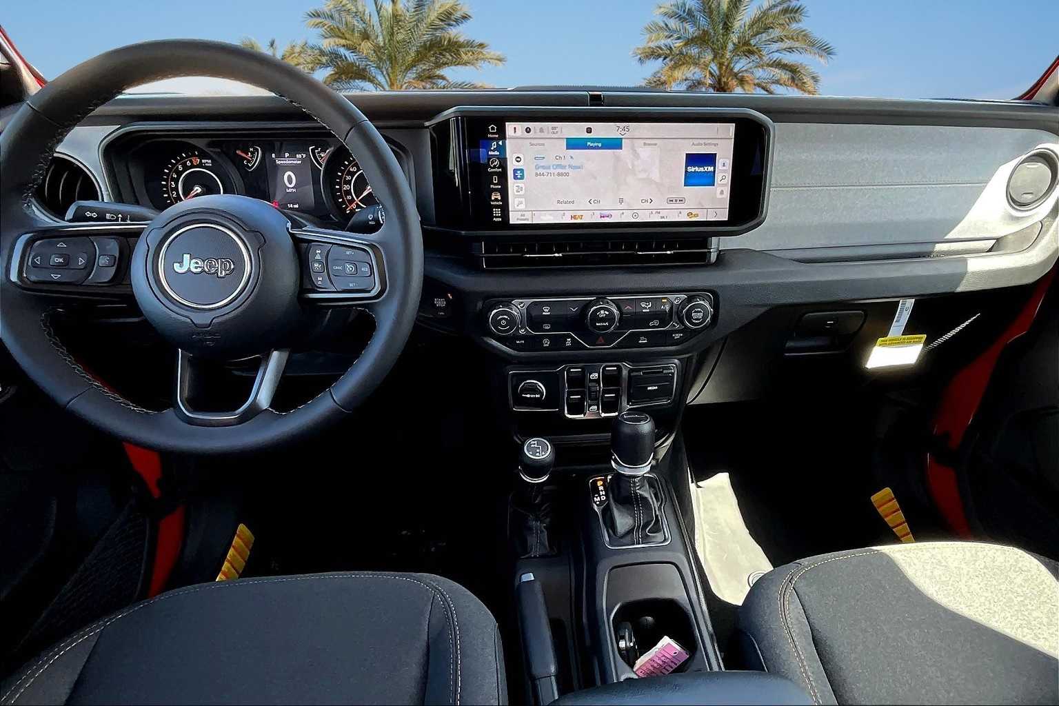 Thumbnail: 2025 Jeep Gladiator - 9