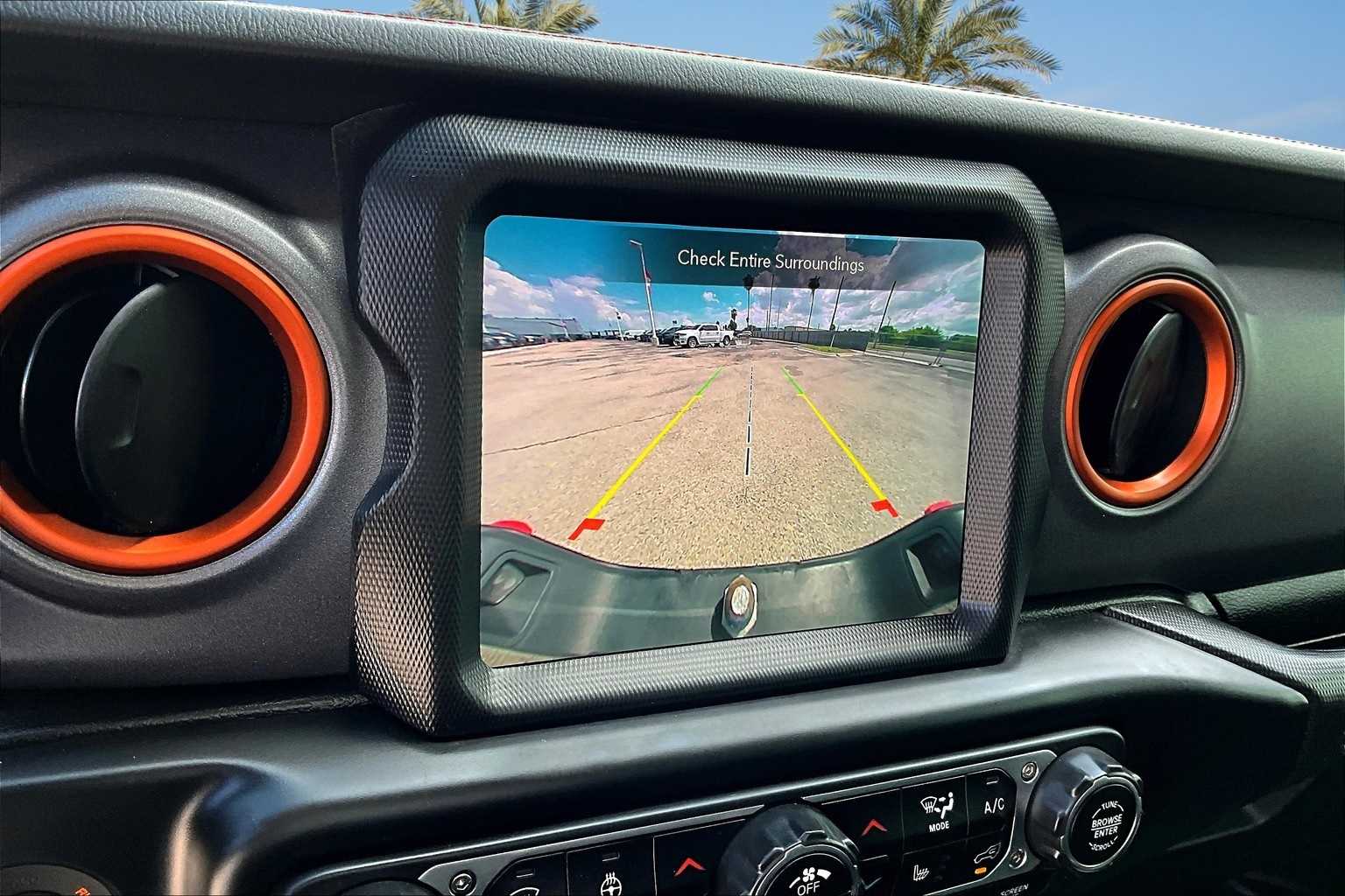 Thumbnail: 2023 Jeep Gladiator - 26