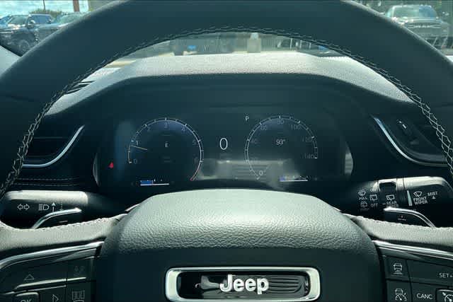 Thumbnail: 2025 Jeep Grand Cherokee - 17