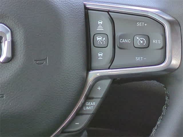 Thumbnail: 2025 RAM 1500 - 25
