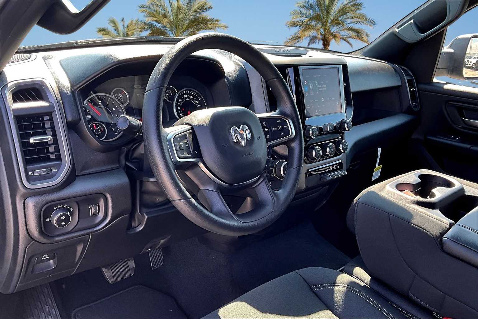 Thumbnail: 2025 RAM 1500 - 2