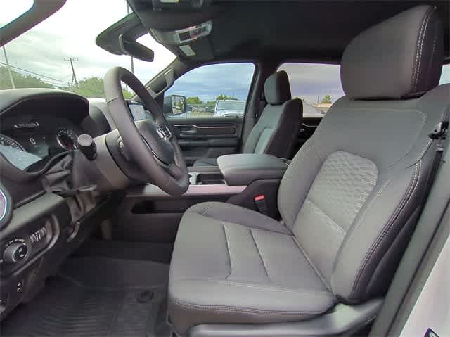 Thumbnail: 2025 RAM 1500 - 17