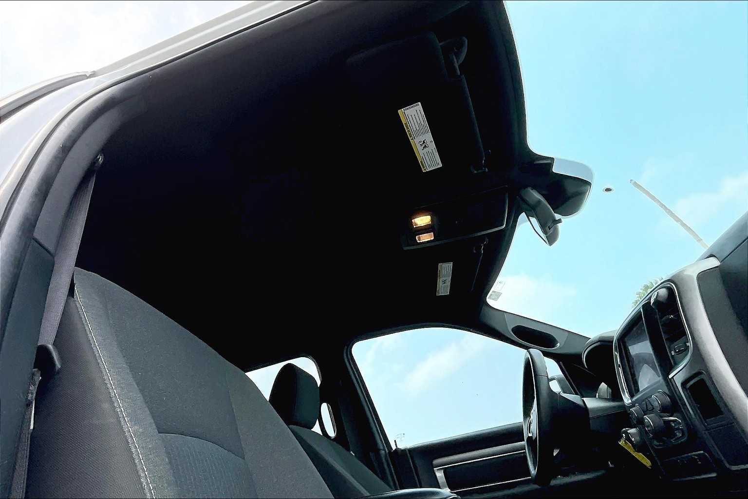 Thumbnail: 2021 RAM 1500 Classic - 25