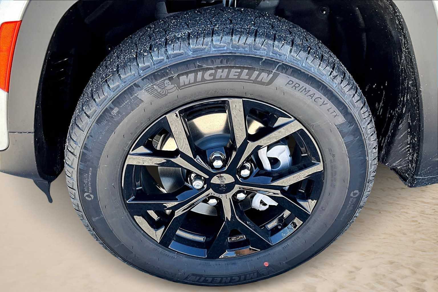 Thumbnail: 2025 Jeep Grand Cherokee - 7