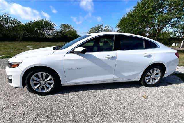 Thumbnail: 2023 Chevrolet Malibu - 3