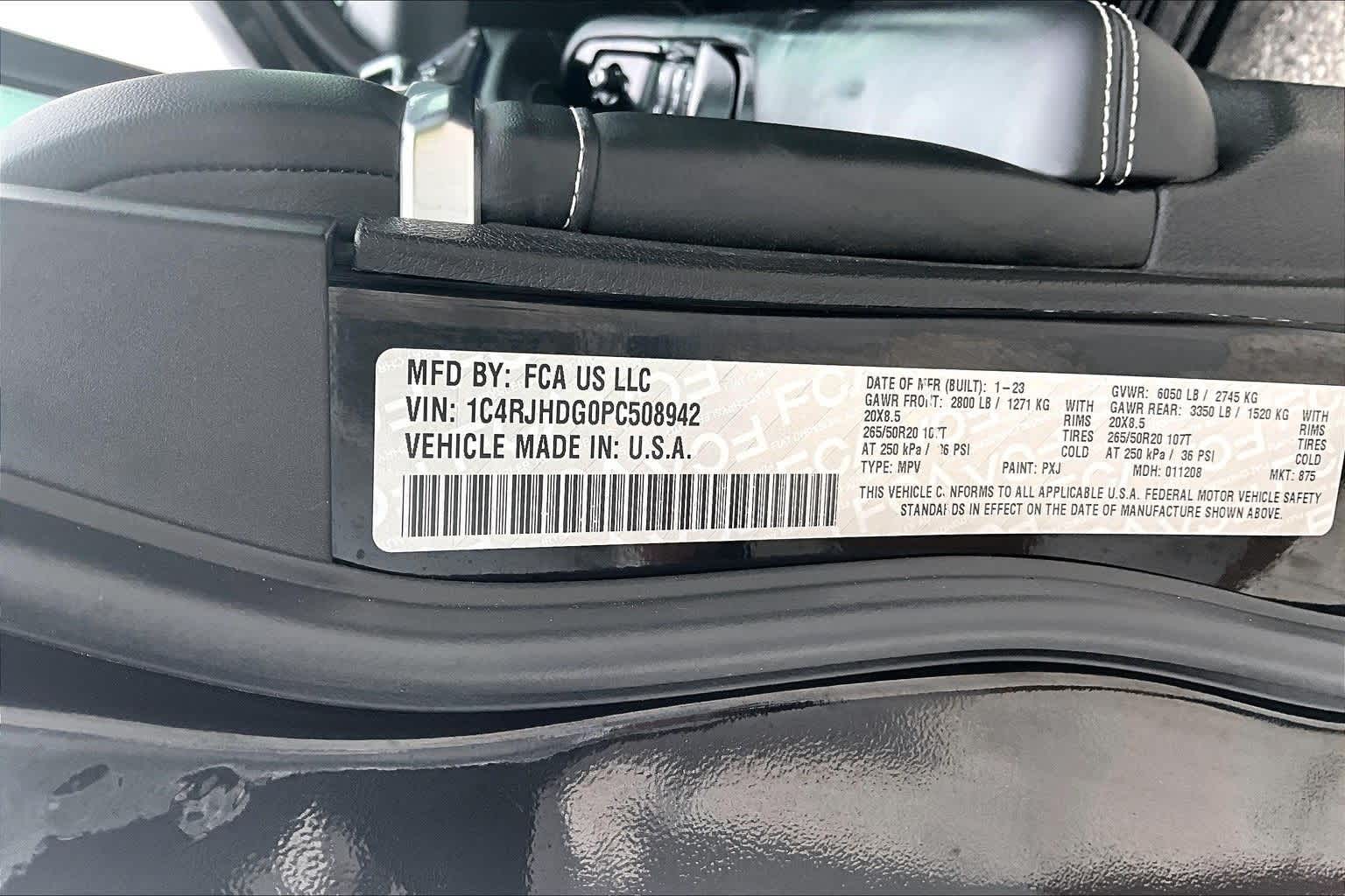 Thumbnail: 2023 Jeep Grand Cherokee - 18