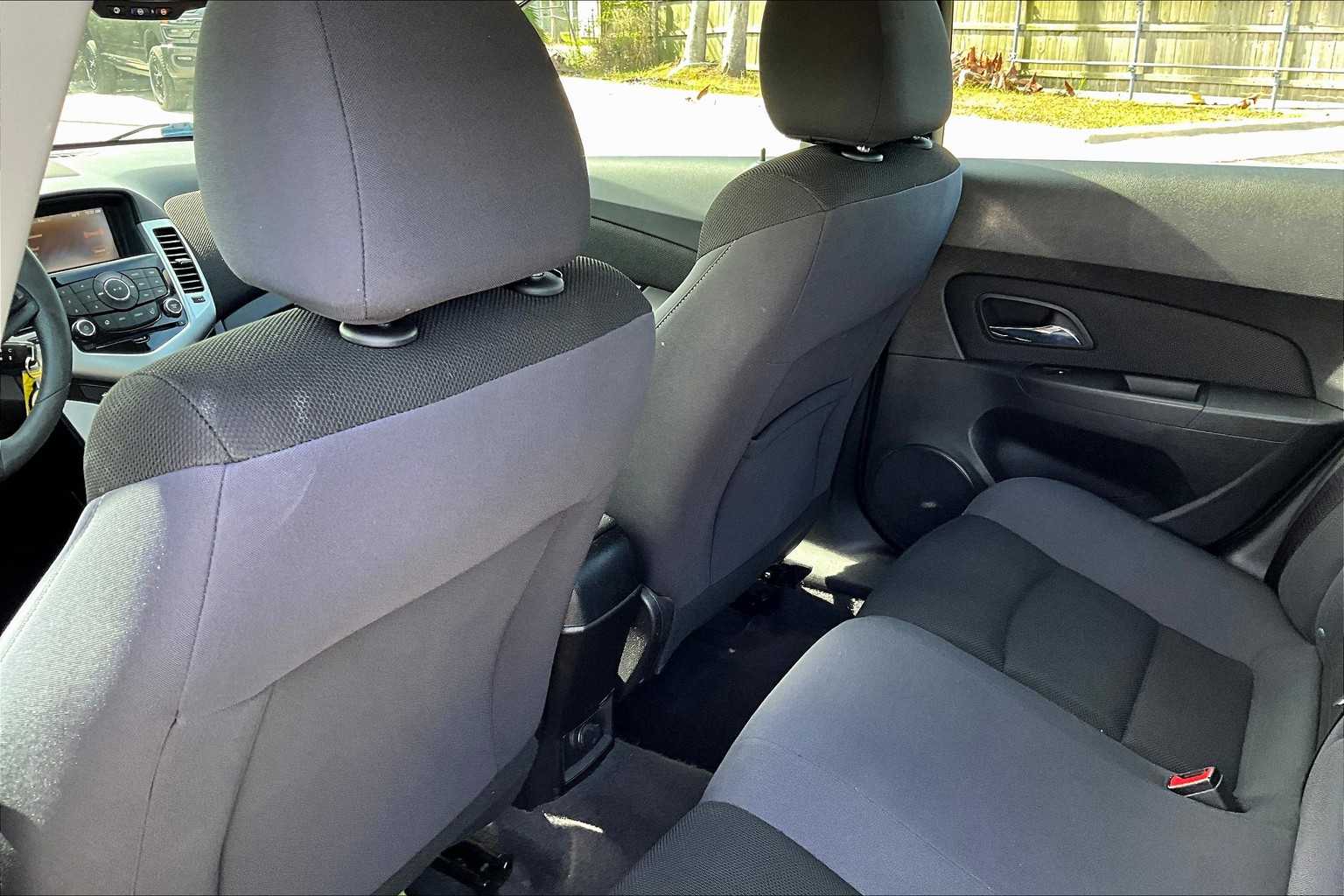 Thumbnail: 2015 Chevrolet Cruze - 12