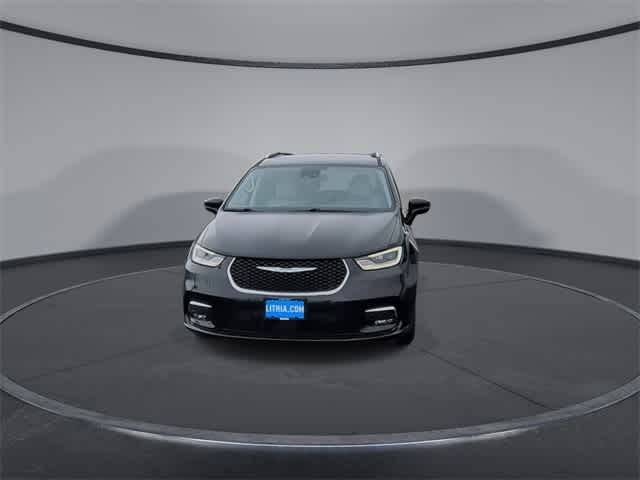 Thumbnail: 2021 Chrysler Pacifica - 3