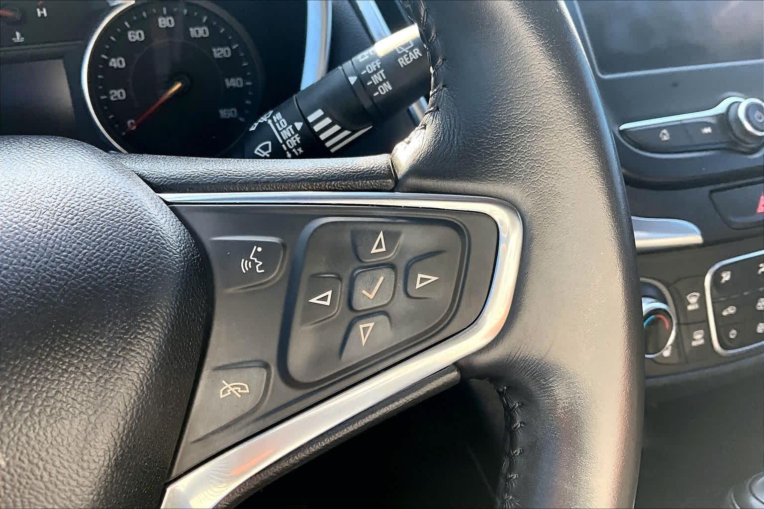 Thumbnail: 2020 Chevrolet Equinox - 23