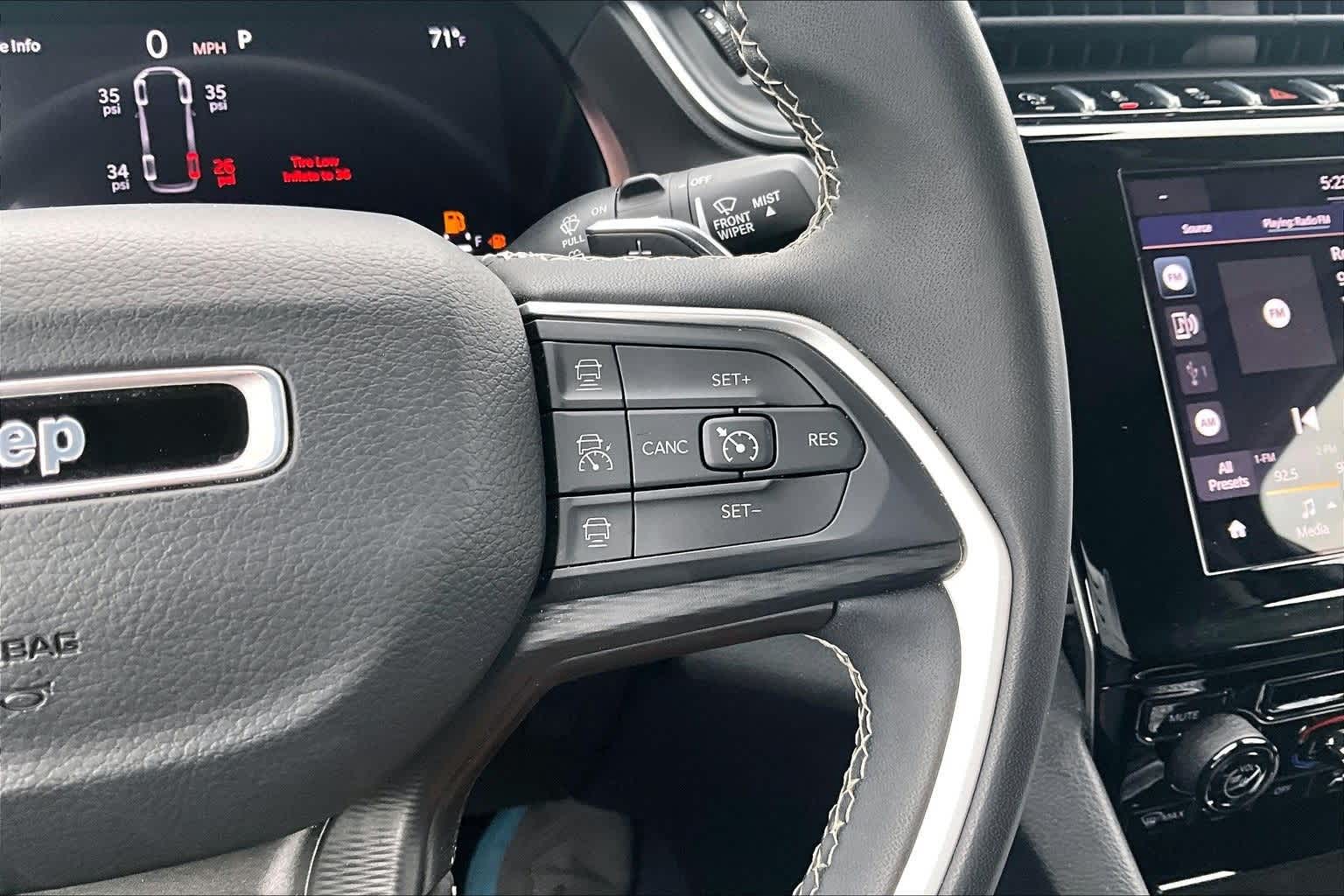 Thumbnail: 2023 Jeep Grand Cherokee - 23