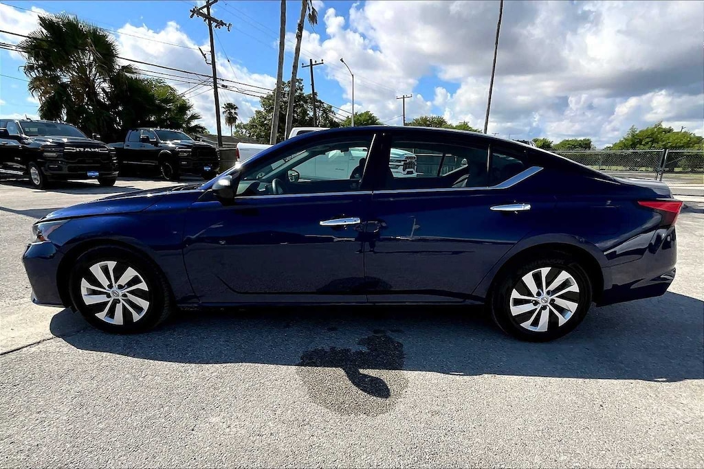 Used 2024 Nissan Altima 2.5 S Sedan