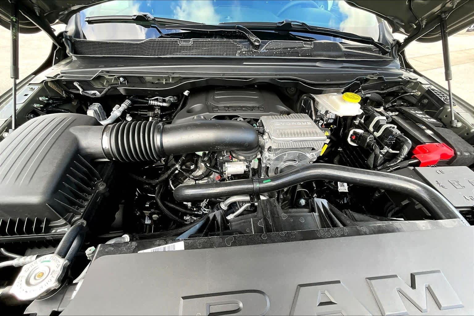 Thumbnail: 2026 RAM 1500 - 9