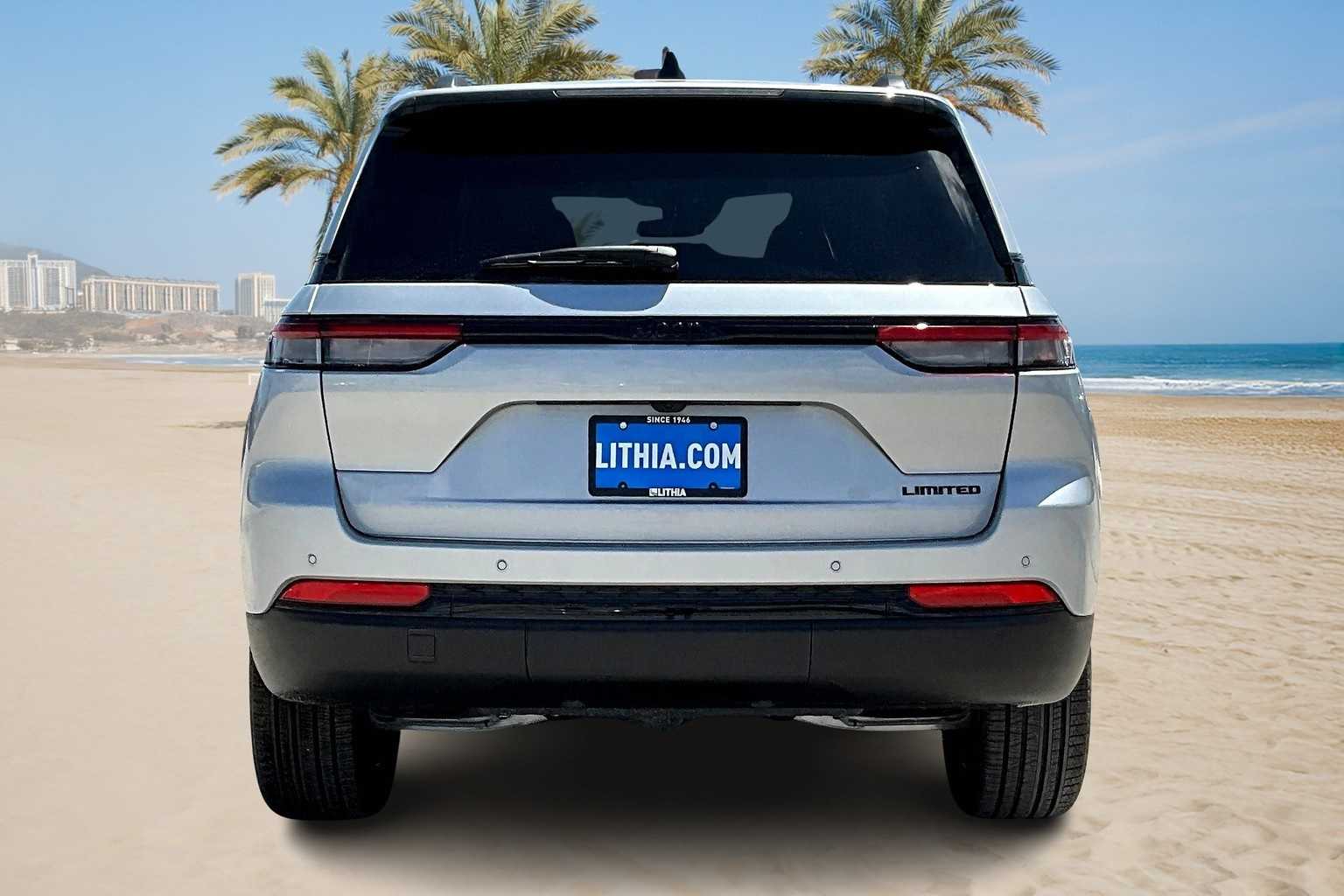 Thumbnail: 2025 Jeep Grand Cherokee - 5