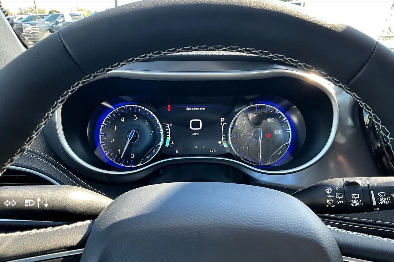 Thumbnail: 2026 Chrysler Pacifica - 18